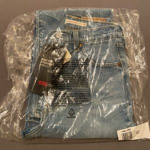 Levi’s Ribcage Straight Ankle Jeans